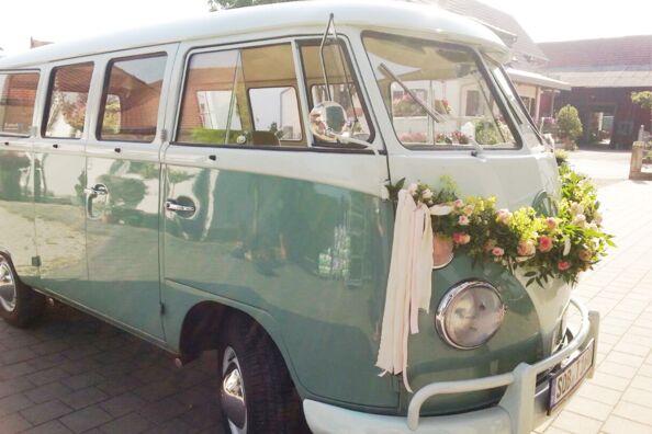 Oldtimer Bulli T1 mint-grün mieten Erlangen