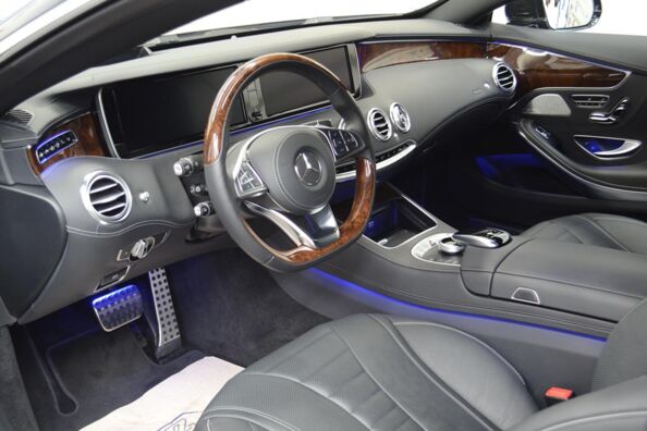 Mercedes S500 Coupe 4 Matic fahren